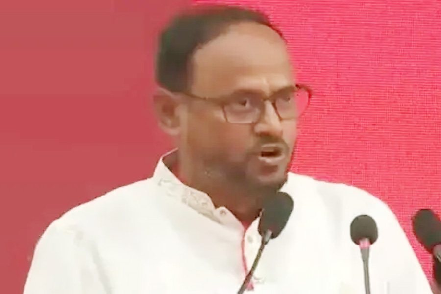 প্রধানমন্ত্রীর বিরুদ্ধে ষড়যন্ত্রকারীরা জনগণ থেকে বিচ্ছিন্ন হবে: টুকু
