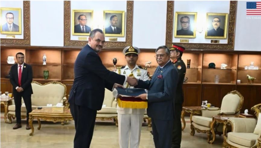 বাংলাদেশকে বন্ধু বলতে পেরে গর্বিত যুক্তরাষ্ট্র : রাষ্ট্রদূত