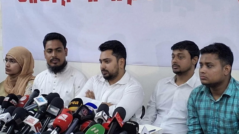 ‘উপদেষ্টা আসিফ ও মাহফুজের সঙ্গে এনসিপির কোনো সম্পর্ক নেই’