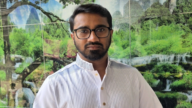 চোর-পুলিশ খেলা ভালোই চলছে : রাশেদ খান