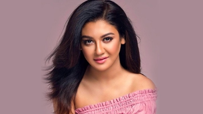 শুটিংয়ে হাতির আক্রমণ বিষয়ে প্রতিবাদ করলেন জয়া