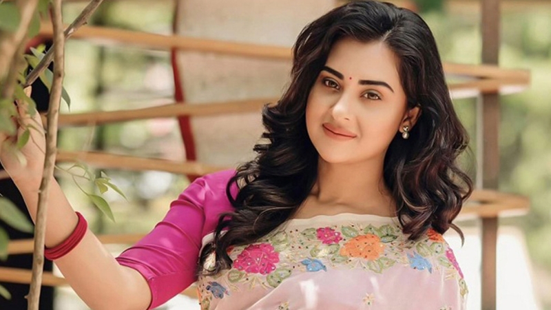 ‘পুলসিরাত’ এখন ‘সরদার বাড়ির খেলা’