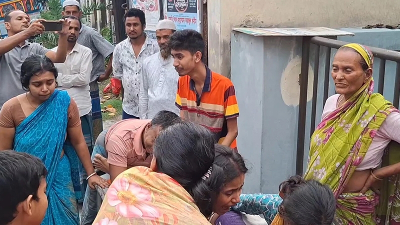 শরীয়তপুরে শিক্ষক নিহত