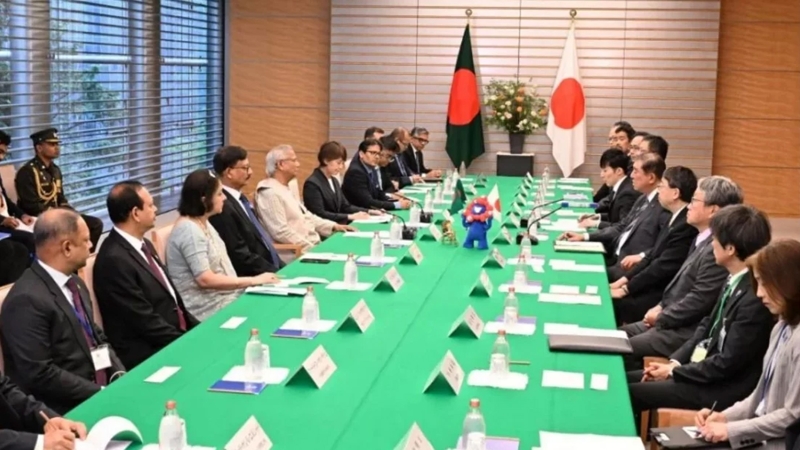 প্রধান উপদেষ্টার সঙ্গে জাপানের প্রধানমন্ত্রীর বৈঠক শুরু