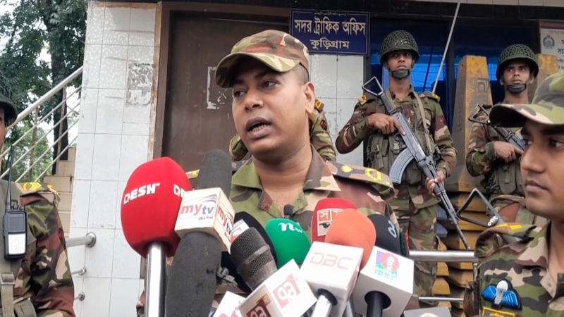 কুড়িগ্রামে কঠোর অবস্থানে সেনাবাহিনী
