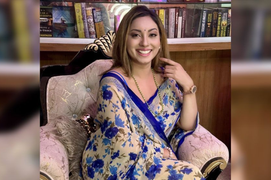 নির্বাচনের আগে মেঘনা আলমের জিডি