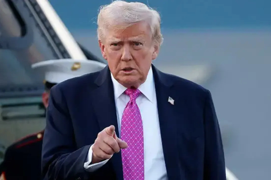 ইরানে শাসক পরিবর্তনই সেরা সমাধান, বললেন ট্রাম্প