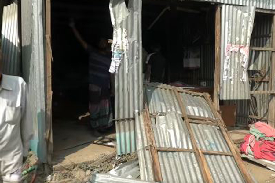 যুবদল নেতার দোকান ভাঙচুর, জামায়াতের আমির ও সেক্রেটারি গ্রেপ্তার