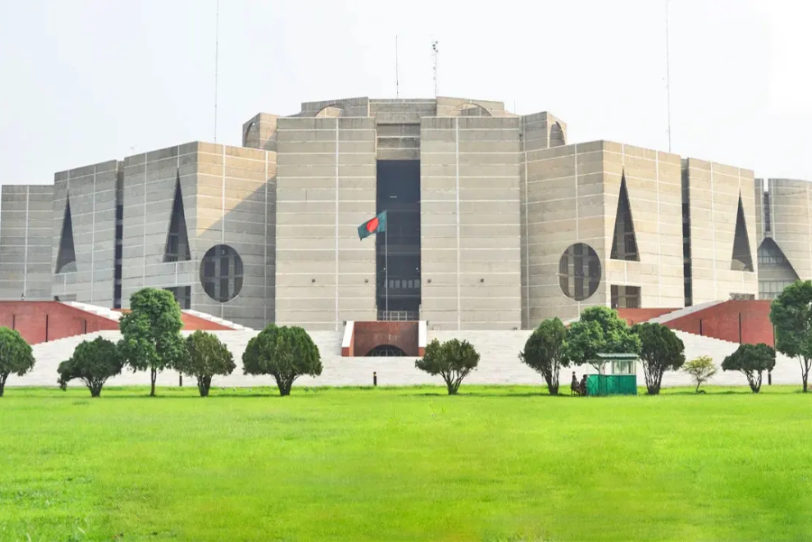ত্রয়োদশ সংসদ: তরুণ ও নতুন নেতৃত্বের সঙ্গে গণতন্ত্রের নতুন অধ্যায়