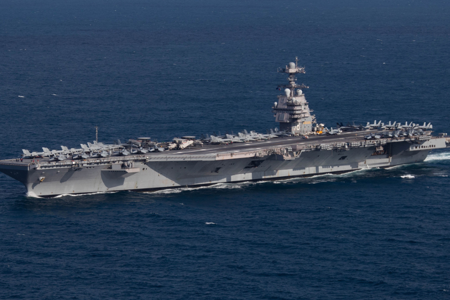 ইরান যুদ্ধে মোতায়েন বৃহত্তম মার্কিন বিমানবাহী রণতরীতে আগুন