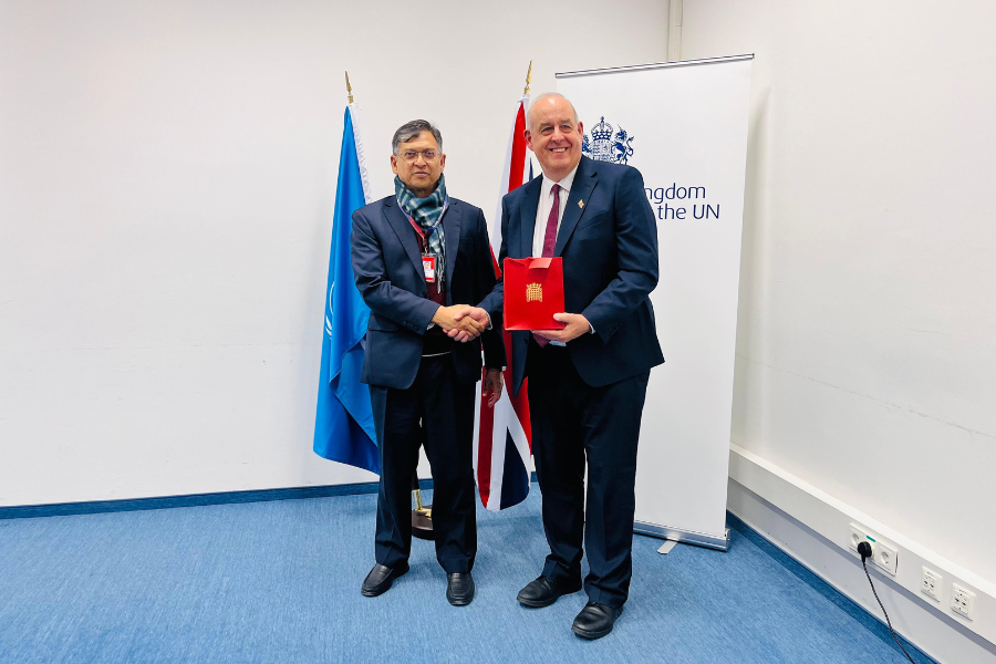 ভিয়েনায় স্বরাষ্ট্রমন্ত্রী ও ব্রিটিশ স্বরাষ্ট্র প্রতিমন্ত্রীর দ্বিপাক্ষিক বৈঠক