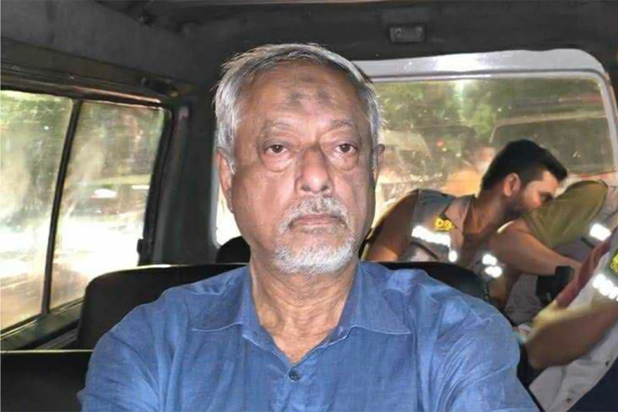 আলোচিত সেনা কর্মকর্তা মাসুদ রিমান্ডে