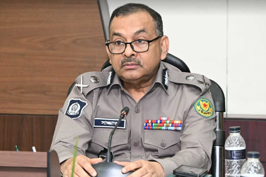 ঢাকায় ভোটকেন্দ্রে সর্বোচ্চ নিরাপত্তা নিশ্চিত করার নির্দেশ