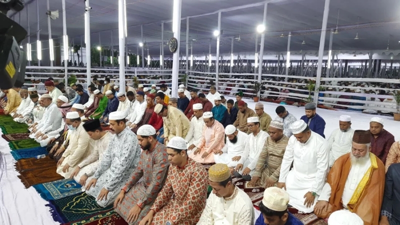 জাতীয় ঈদগাহে পবিত্র ঈদুল আজহার প্রধান জামাত অনুষ্ঠিত
