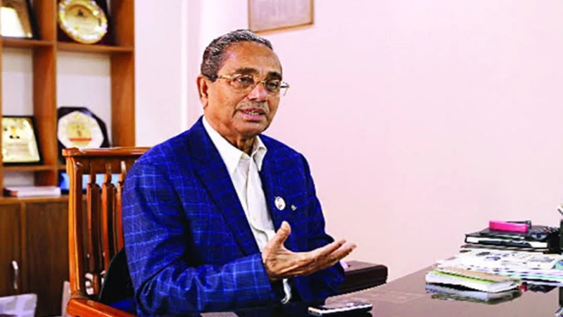 গোপনে বিদেশে পাড়ি জমালেন শেখ হাসিনার চাচা
