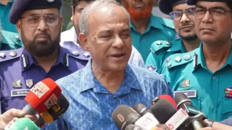 ৯৭ হাজার টাকায় গরু কিনেছি, তাও ভাগে: স্বরাষ্ট্র উপদেষ্টা