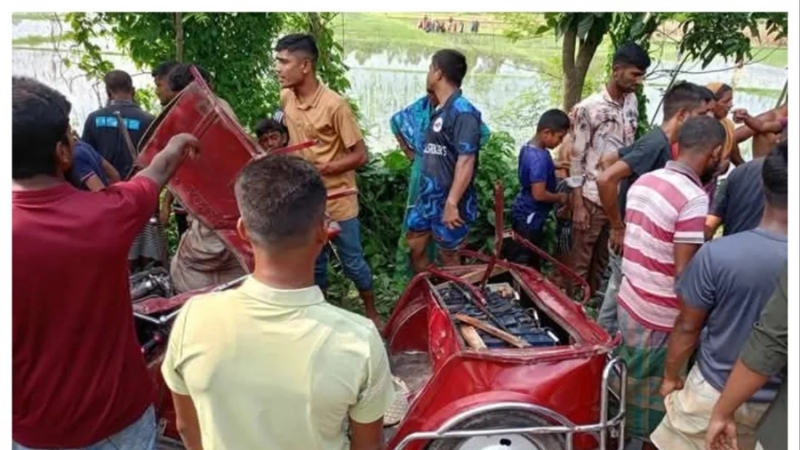 গাইবান্ধায় সড়ক দুর্ঘটনায় নিহত ৫
