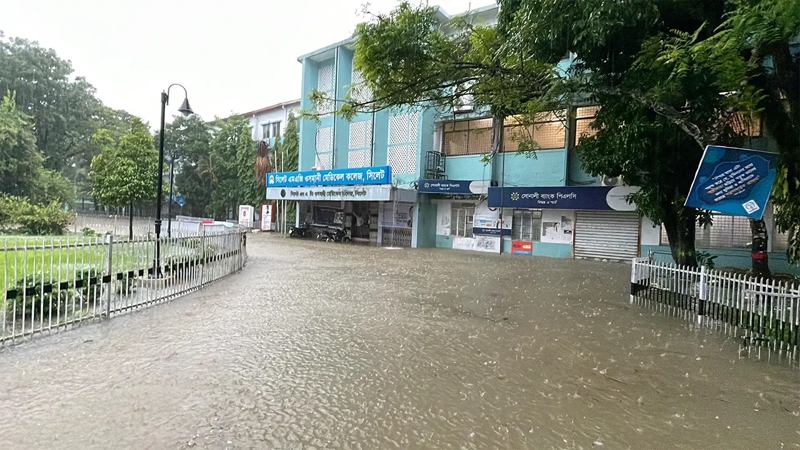 টানা বৃষ্টিতে ডুবল সিলেট ওসমানী মেডিকেল