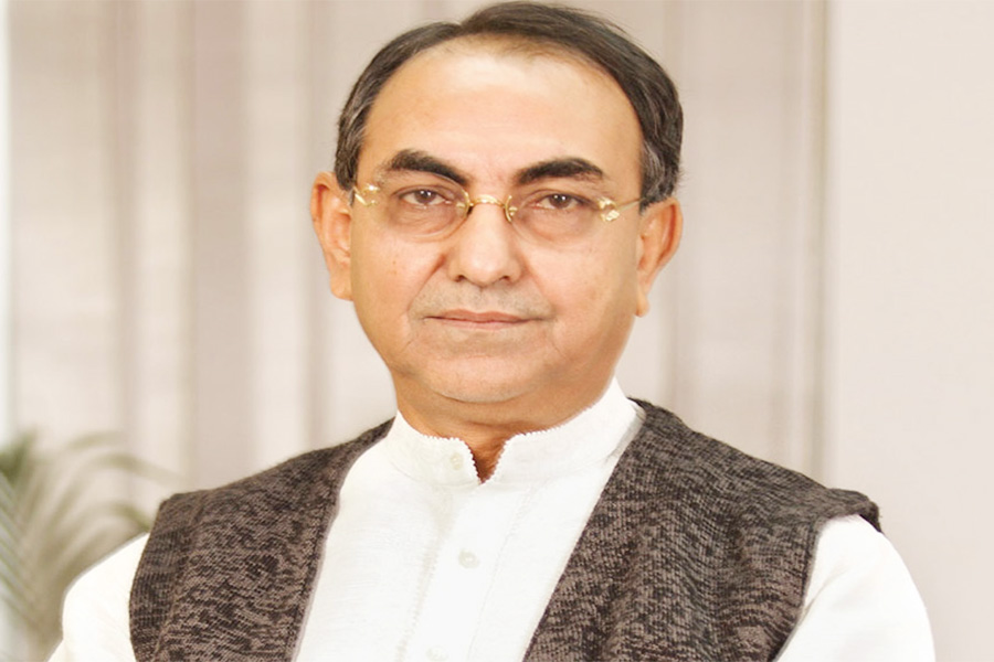 মির্জা আব্বাস হঠাৎ অসুস্থ হয়ে এভারকেয়ার হাসপাতালে ভর্তি