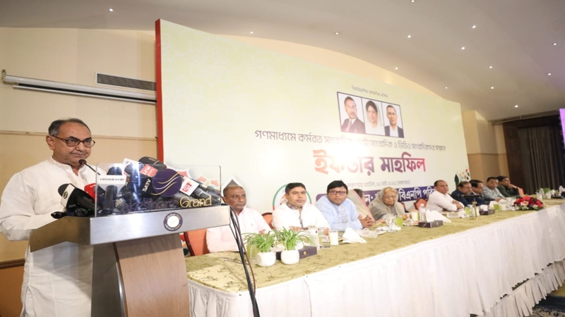 কেন লিখছে না গণমাধ্যম প্রশ্ন মির্জা আব্বাসের