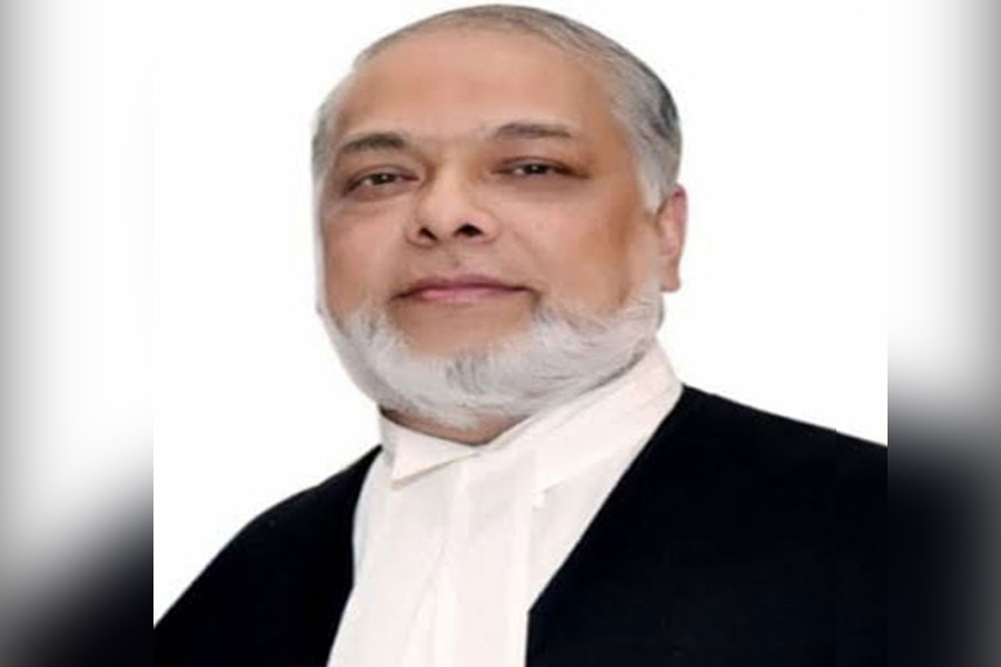 কর্মঘণ্টায় ফেসবুক ব্যবহার নিষিদ্ধ: প্রধান বিচারপতি