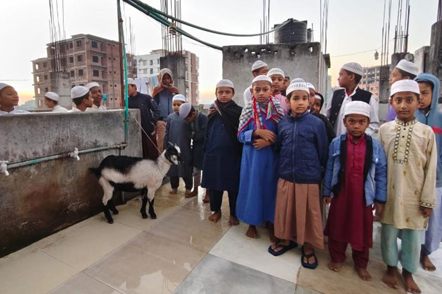 খালেদা জিয়ার সুস্থতা কামনা করে মাদ্রাসাতে ছাগল সদকা