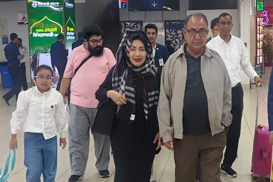 চোখের চিকিৎসায় ব্যাংককে গেছেন মির্জা আব্বাস
