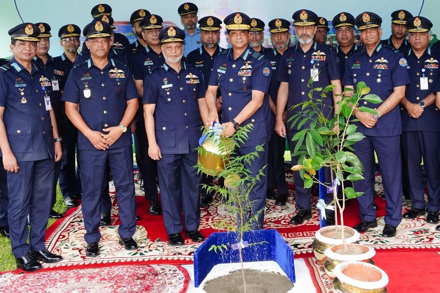 বিমান বাহিনীর বৃক্ষরোপণ কর্মসূচি শুরু