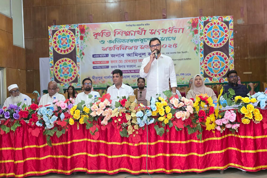 ঐক্যবদ্ধ প্রচেষ্টায় মানবিক বাংলাদেশ গড়তে চাই: আমিনুল হক