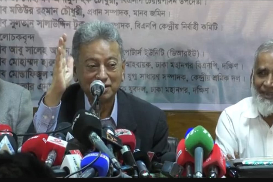 গণভোট নিয়ে বিএনপি উদারতা দেখিয়েছে : আমীর খসরু