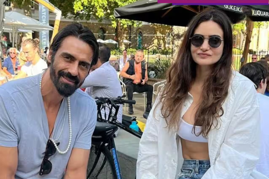 বাগদানের খবর প্রকাশ করলেন অর্জুন রামপাল