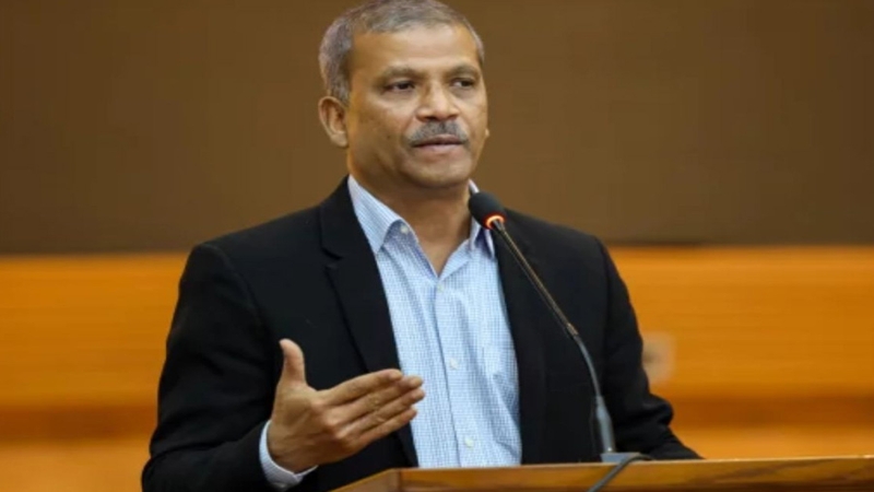 চিকিৎসকদের কাছে আইন উপদেষ্টার দুঃখ প্রকাশ