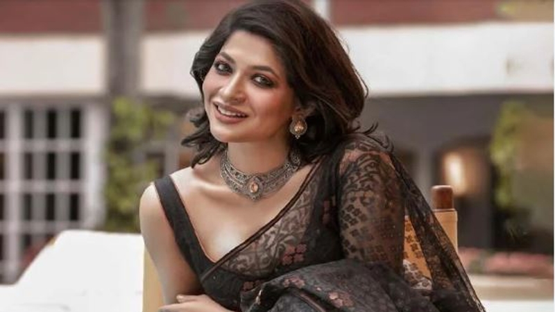 ‘পুরুষতান্ত্রিক সমাজে মরতে রাজি নই’