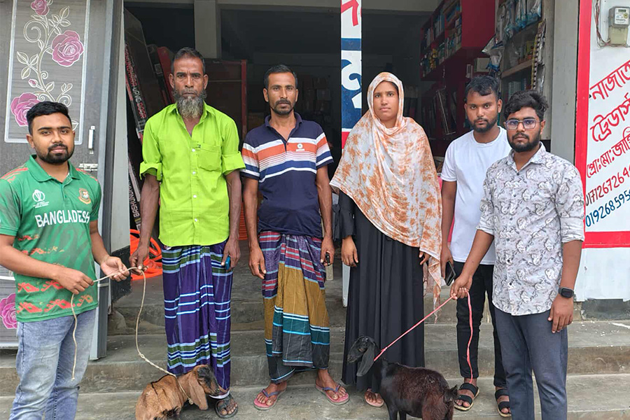 সৌদি প্রবাসী নুরে খালিদ হাবিবের অর্থায়নে ছাগল বিতরণ