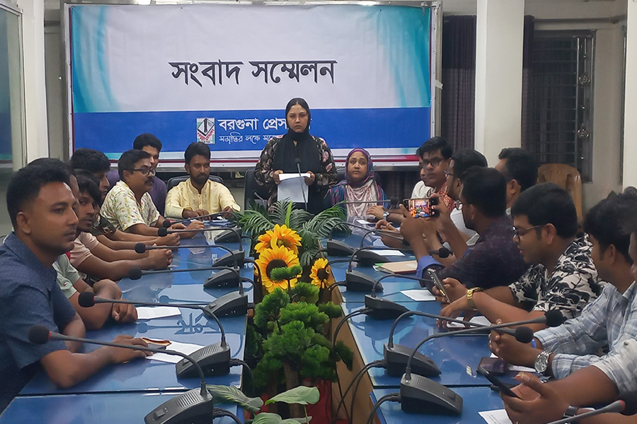 ইউপি প্যানেল চেয়ারম্যানের বিরুদ্ধে মহিলা মেম্বারকে শ্লীলতাহানির অভিযোগ