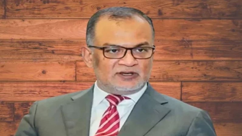 বিমান মন্ত্রণালয়ের দায়িত্ব পেলেন উপদেষ্টা শেখ বশিরউদ্দীন
