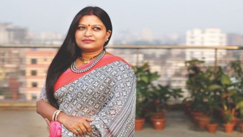 নির্মাতা চয়নিকা চৌধুরীর বিরুদ্ধে গ্রেপ্তারি পরোয়ানা