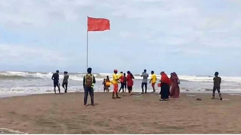 ৩ নম্বর সতর্ক সংকেত, ঘূর্ণিঝড়ের শঙ্কা