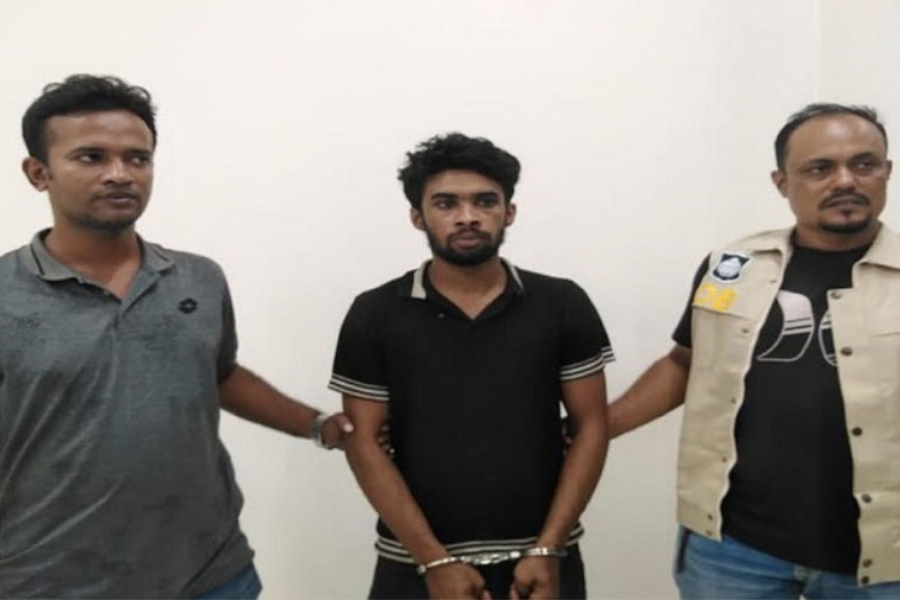 কক্সবাজার ভ্রমণের নামে ইয়াবা পাচারের সময় আটক ১