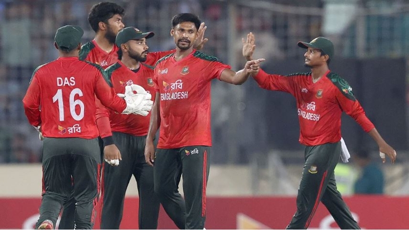 পাকিস্তানকে উড়িয়ে সিরিজ শুরু বাংলাদেশের