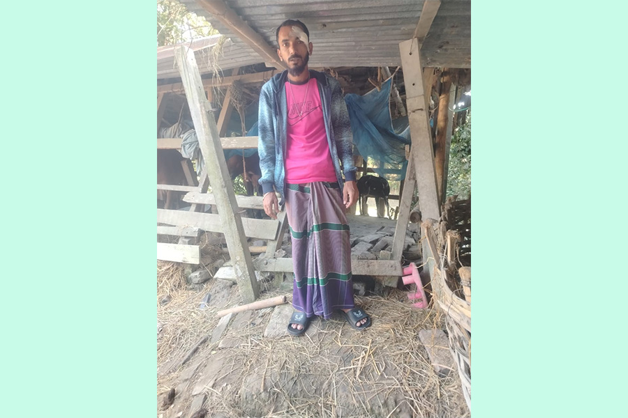 গরু চুরি করতে না পারায় ছুরিকাঘাত করে পালিয়ে গেলো চোরচক্র