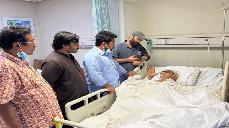 হাসপাতালে জামায়াত আমিরকে দেখতে গেলেন নাহিদ