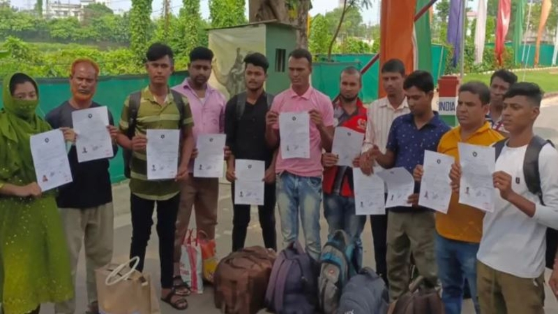 ত্রিপুরা থেকে ফিরল ১১ বাংলাদেশি