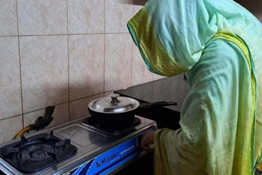 রাজধানীতে আবারও গ্যাস সংকট