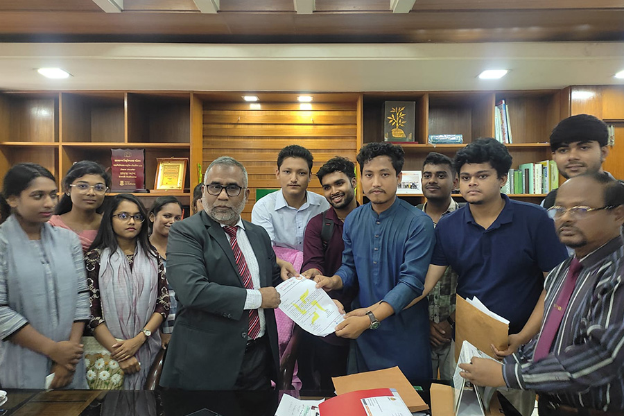 ইবিতে স্থায়ী মন্দির ও দুর্গাপূজার ছুটি বৃদ্ধির দাবি সনাতনী শিক্ষার্থীদের