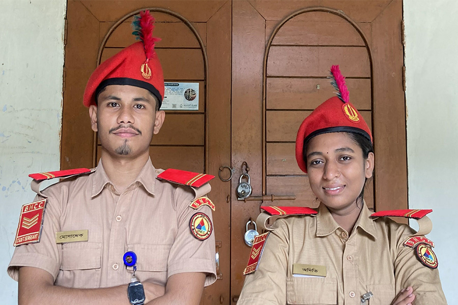 ইবি বিএনসিসি সেনা প্লাটুনের দায়িত্বে মোসাদ্দেক-অদিতি