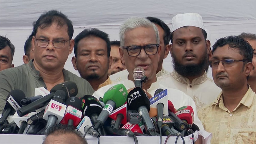 প্রধান উপদেষ্টার বিরুদ্ধে যে অভিযোগ করলেন ফারুক