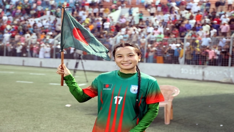 অস্ট্রেলিয়ান লিগে খেলার প্রস্তাব পেলেন ঋতুপর্ণা চাকমা
