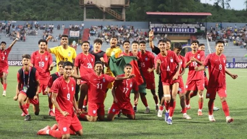 শাহজালালে নামতে পারেনি যুবাদের বহনকারী বিমান