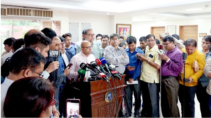 টেলিযোগাযোগ লাইসেন্স ঘিরে মাফিয়াদের রোষানলে পড়েছি: ফয়েজ আহমদ